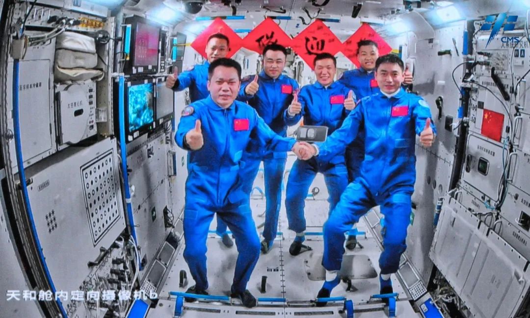 天富平台：神舟十八号3名航天员顺利进驻中国空间站